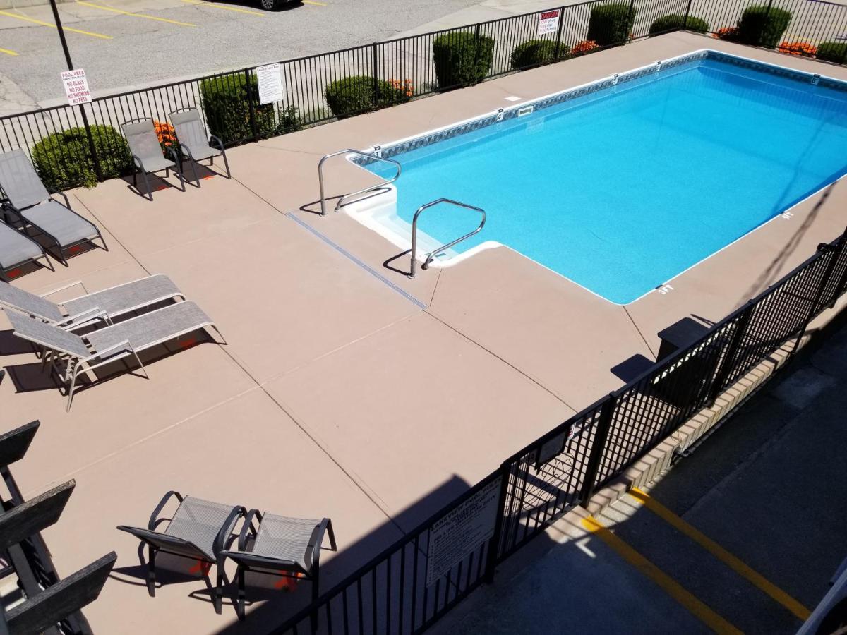 Osoyoos Lakeview Inn & Suites エクステリア 写真