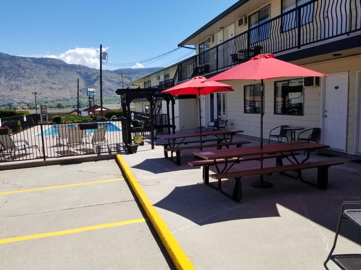 Osoyoos Lakeview Inn & Suites エクステリア 写真