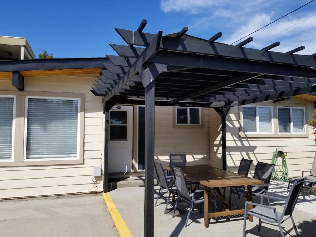 Osoyoos Lakeview Inn & Suites エクステリア 写真