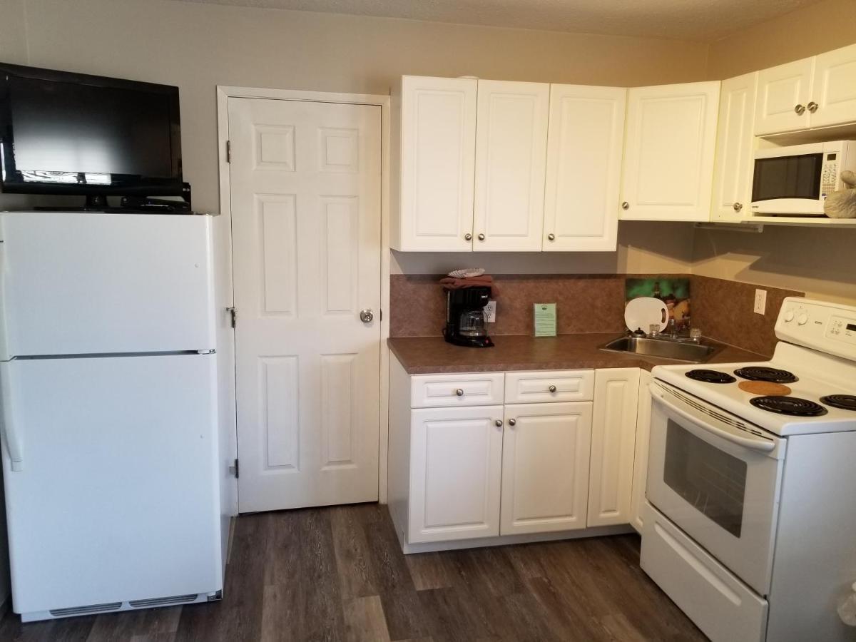 Osoyoos Lakeview Inn & Suites エクステリア 写真