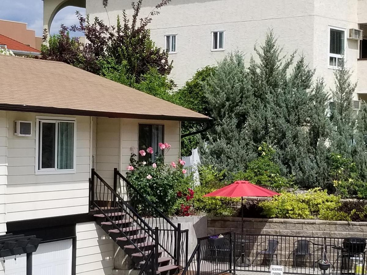 Osoyoos Lakeview Inn & Suites エクステリア 写真
